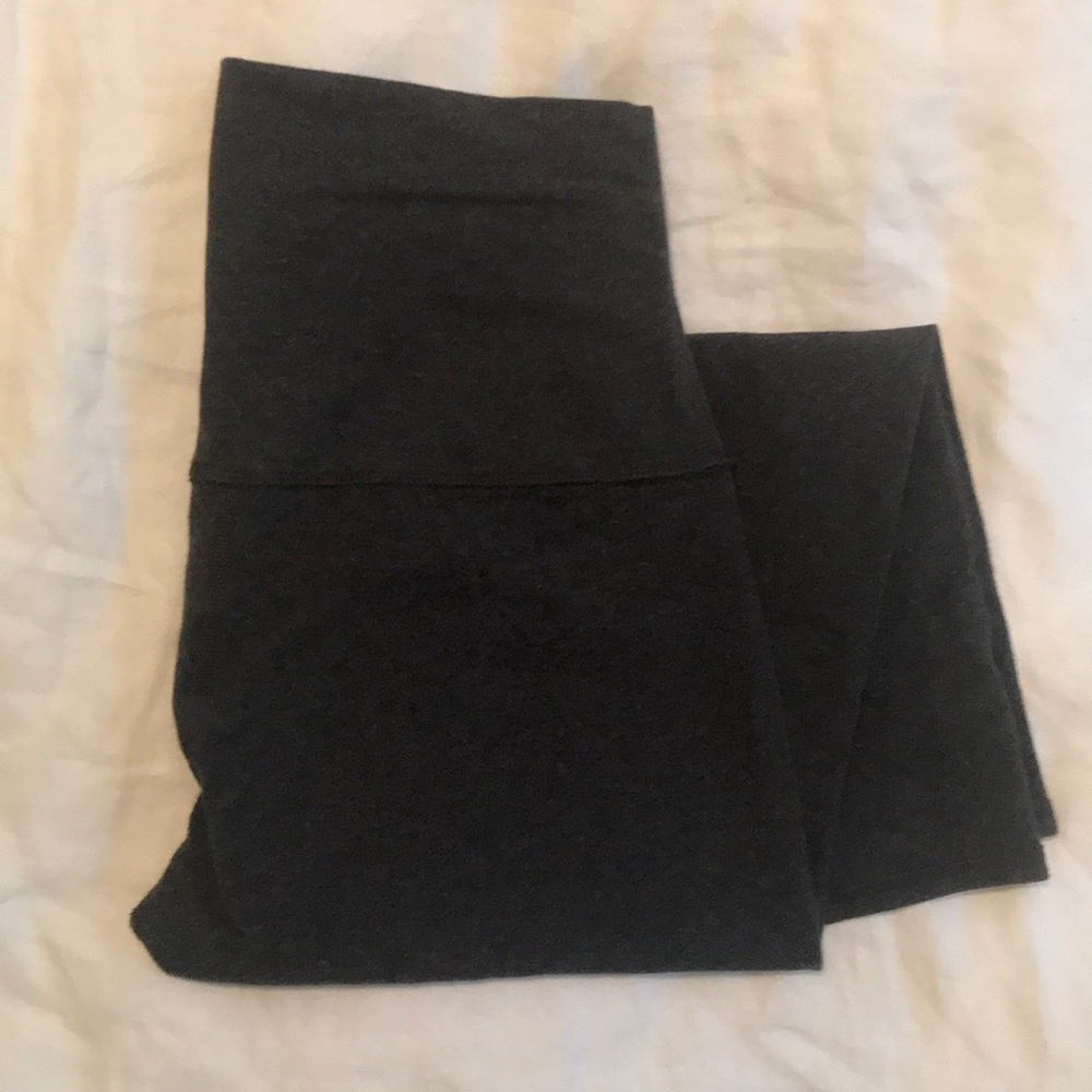 Lululemon crops heathered grey